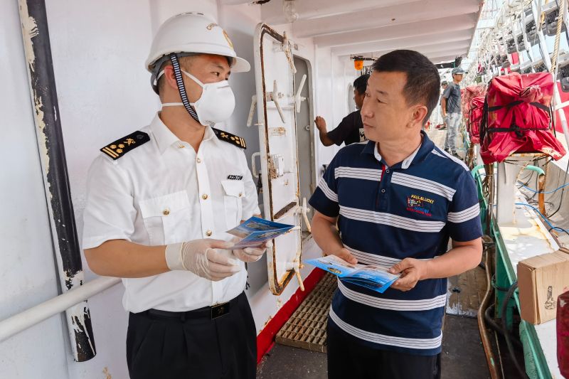 蓬萊海關(guān)開(kāi)展禁毒專(zhuān)題宣傳活動(dòng)（圖）